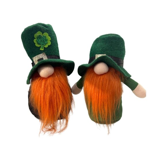 2 Leprechaun Gnome Plush Stuffed Figures Door Stopper St. Patrick's Day NWT - Picture 1 of 4